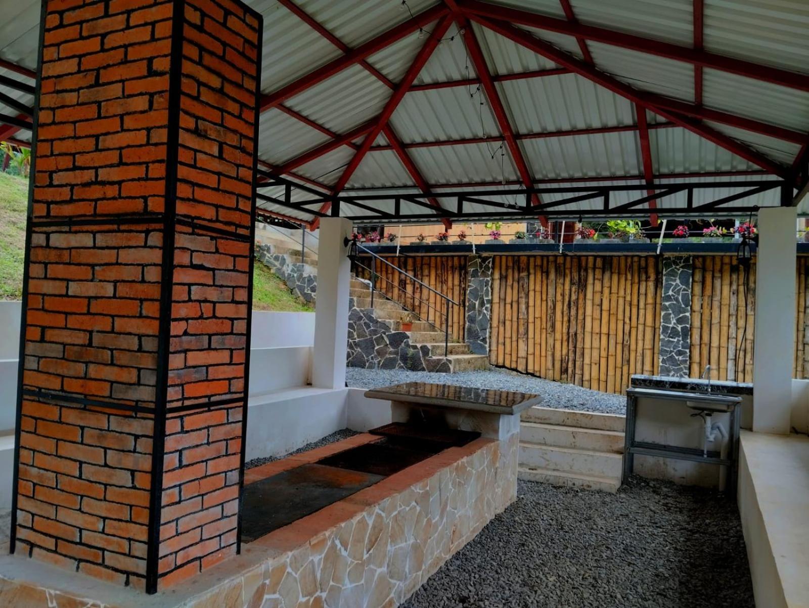 Hotel Rivel - Restaurant & Nature Retreat Turrialba Exteriér fotografie