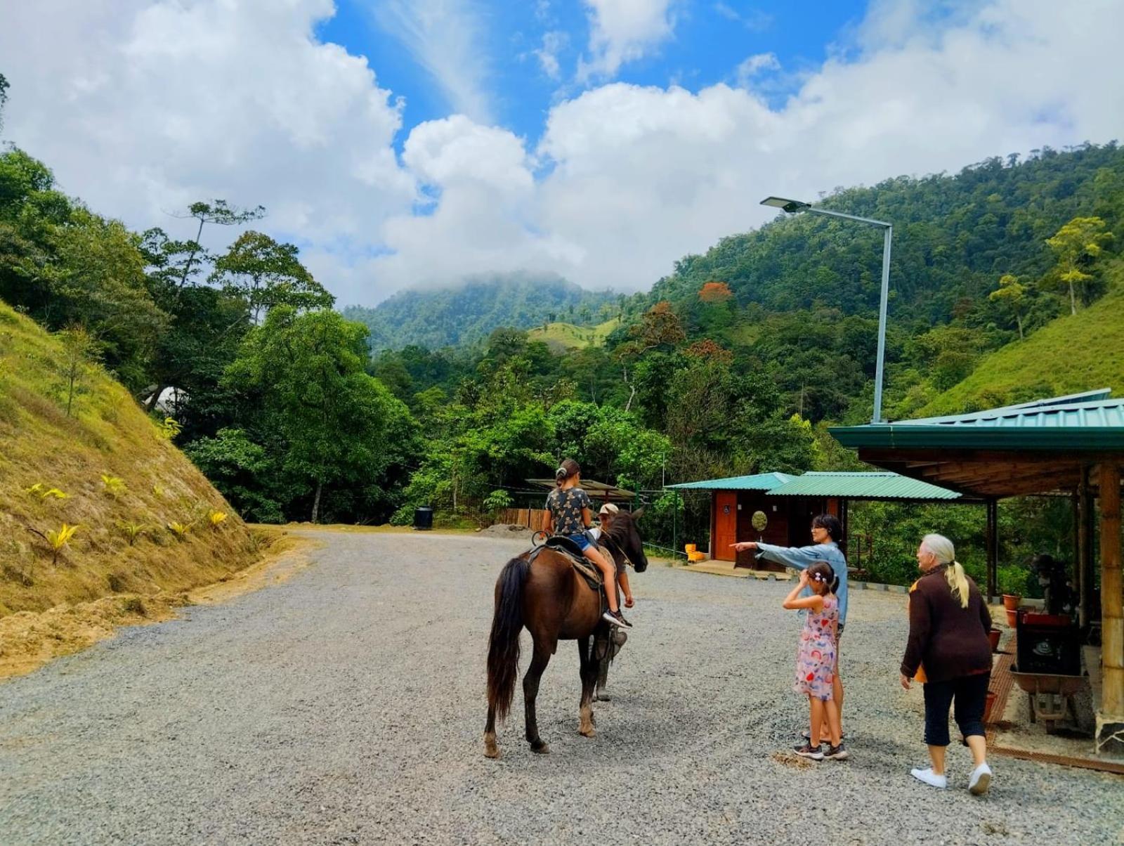 Hotel Rivel - Restaurant & Nature Retreat Turrialba Exteriér fotografie